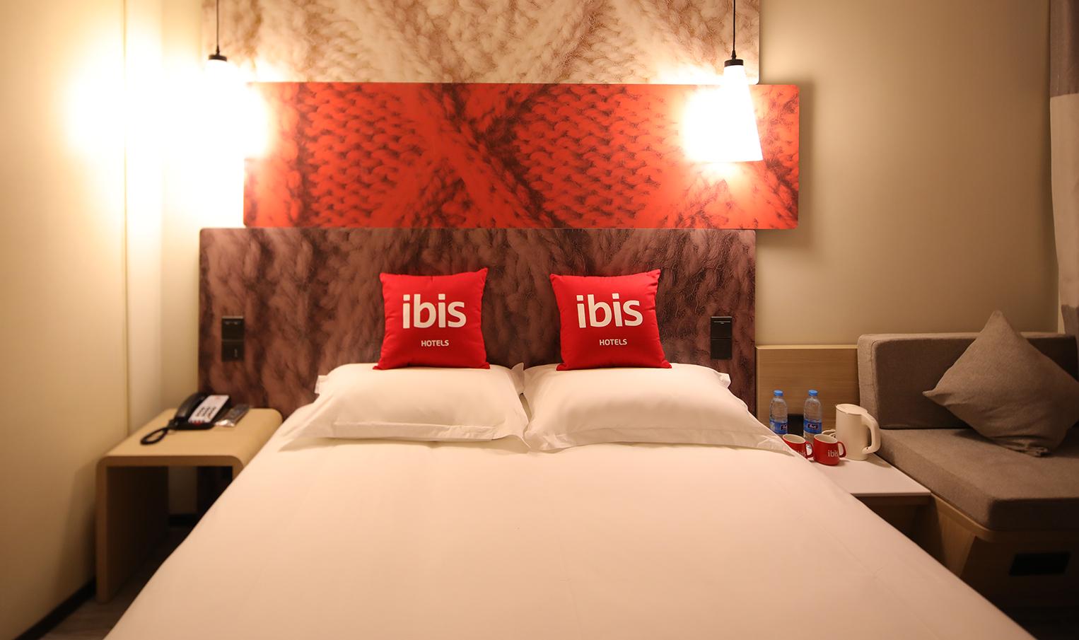 Ibis Shanghai Changshou Road Hotel Zewnętrze zdjęcie